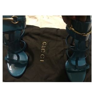 Gucci toe out sandal